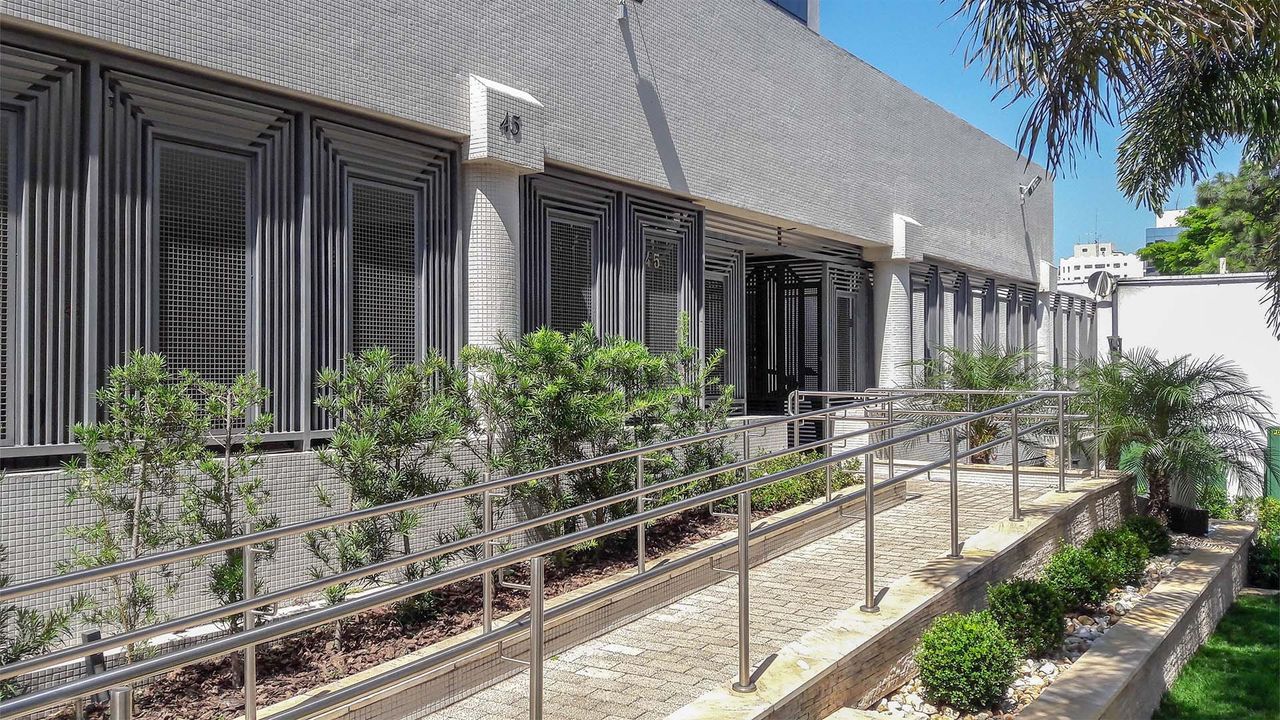 Ayrton Correa Fernandes De Carvalho-0