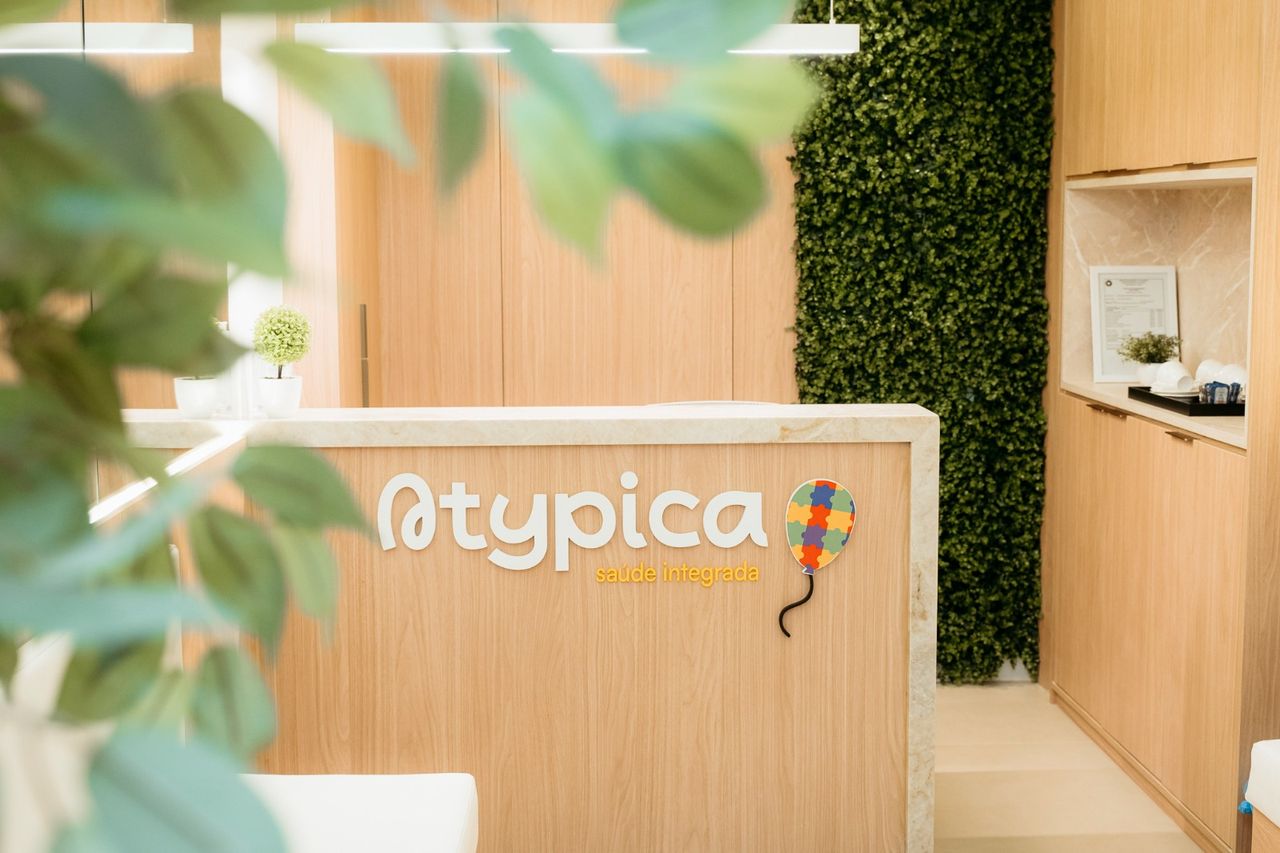 Stephanie Vaz Schoucair-9