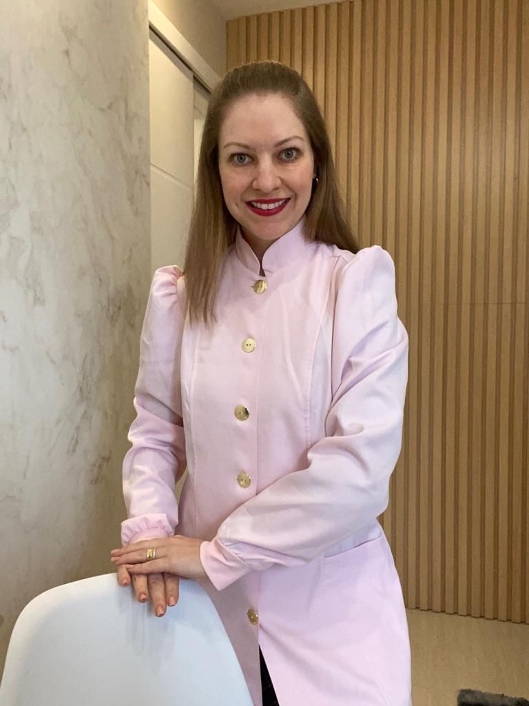 Aline Marinez Lessei Pinheiro-1