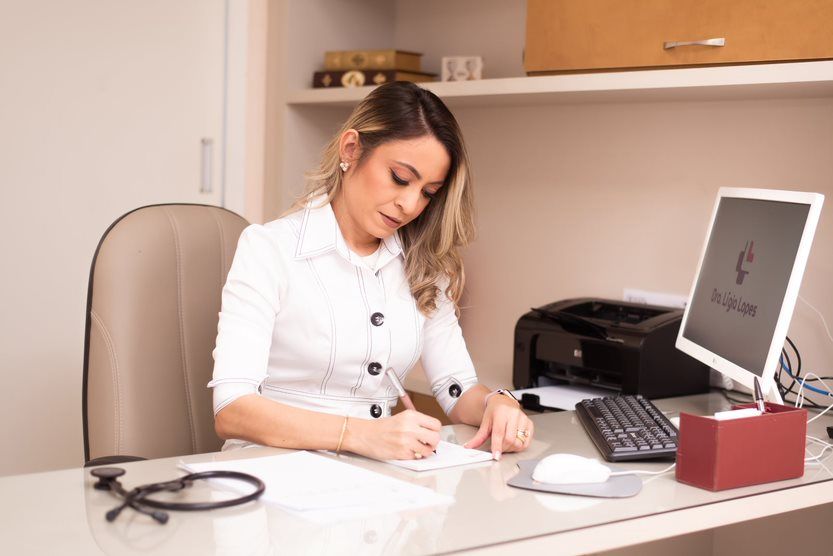 Ligia Cristina Lopes De Farias-0