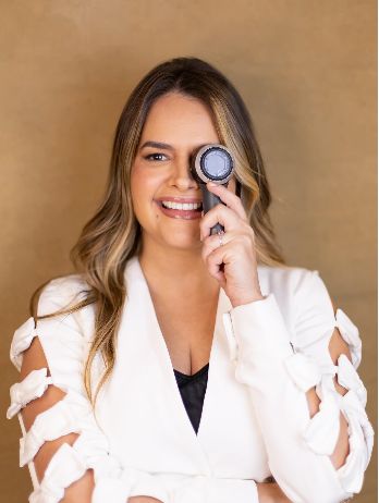 Thaís De Oliveira Jorge .-0