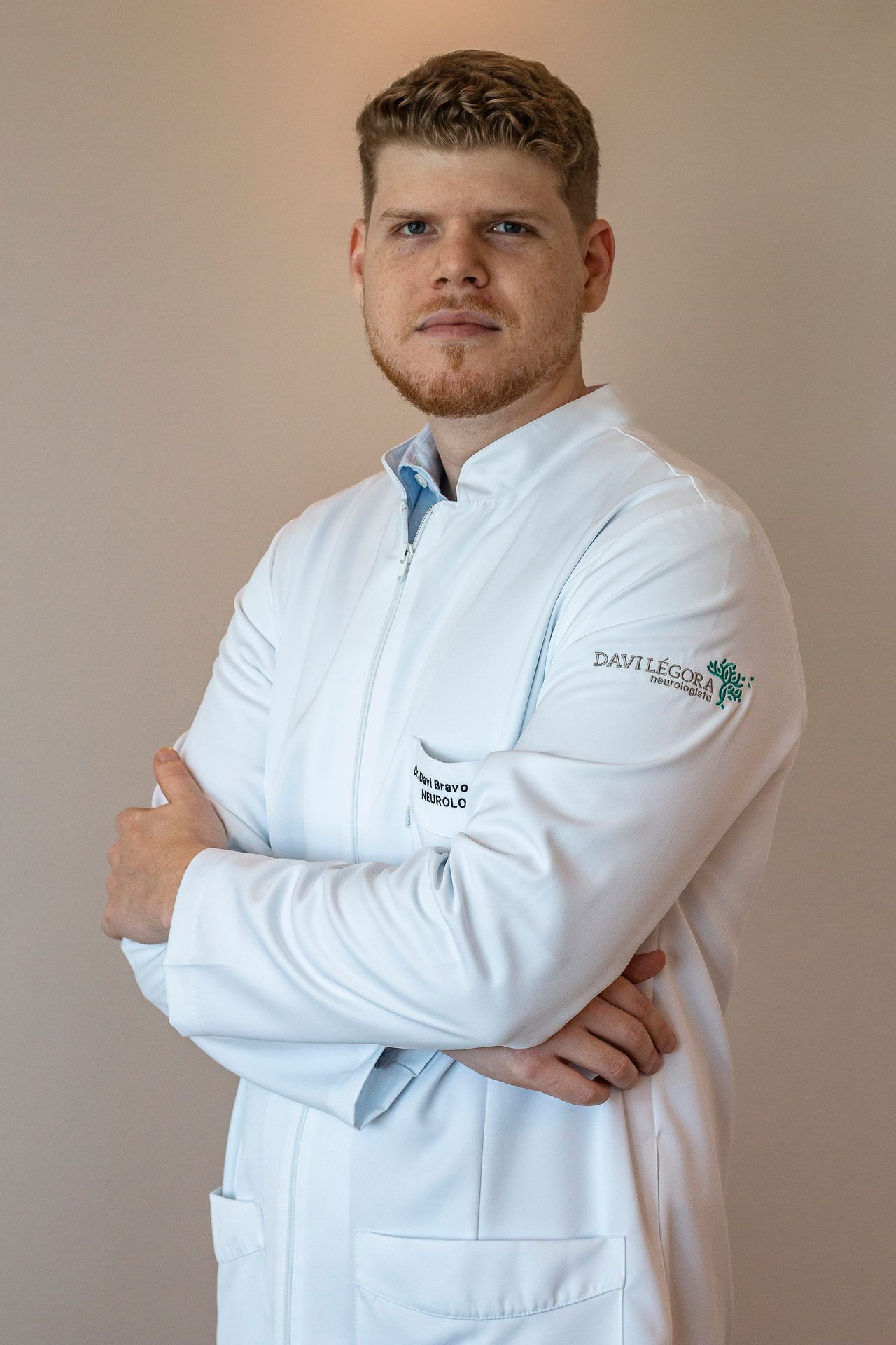 Davi Bravo Huguinim Légora-1