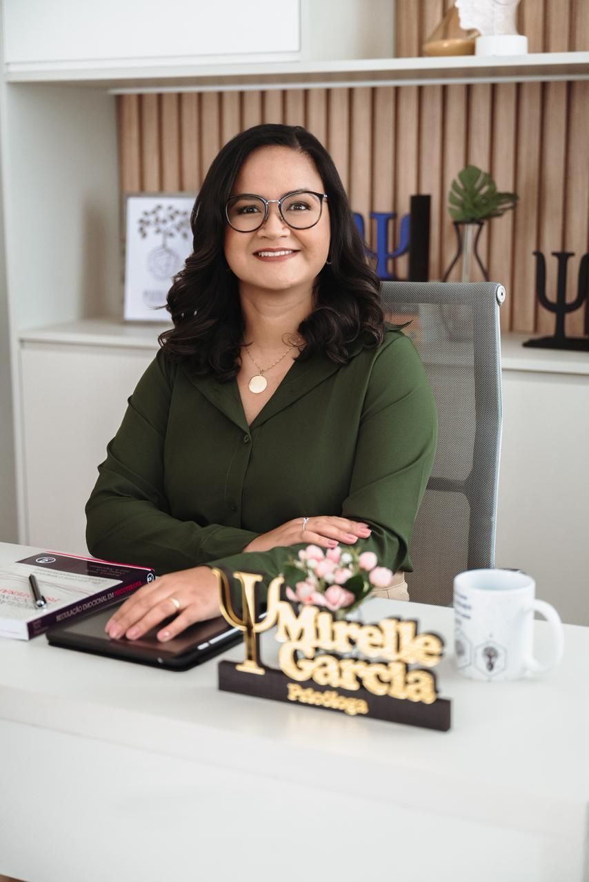 Mirelle Monique Fernandes Garcia-3