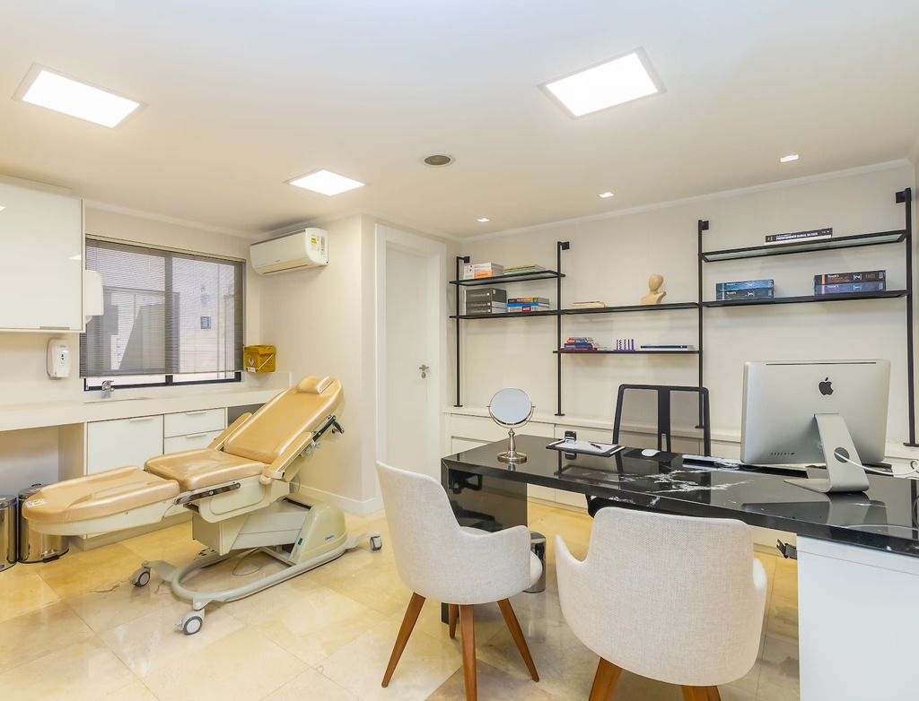 Andrey Biff Sarris-0