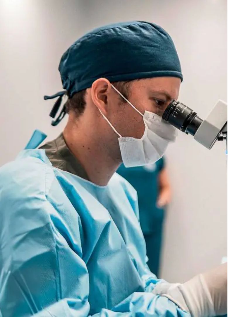 Andre Lins De Medeiros .-6