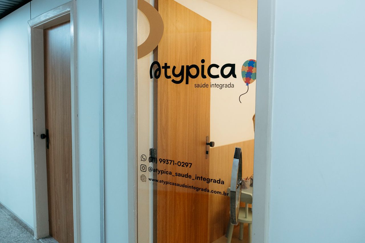 Stephanie Vaz Schoucair-5