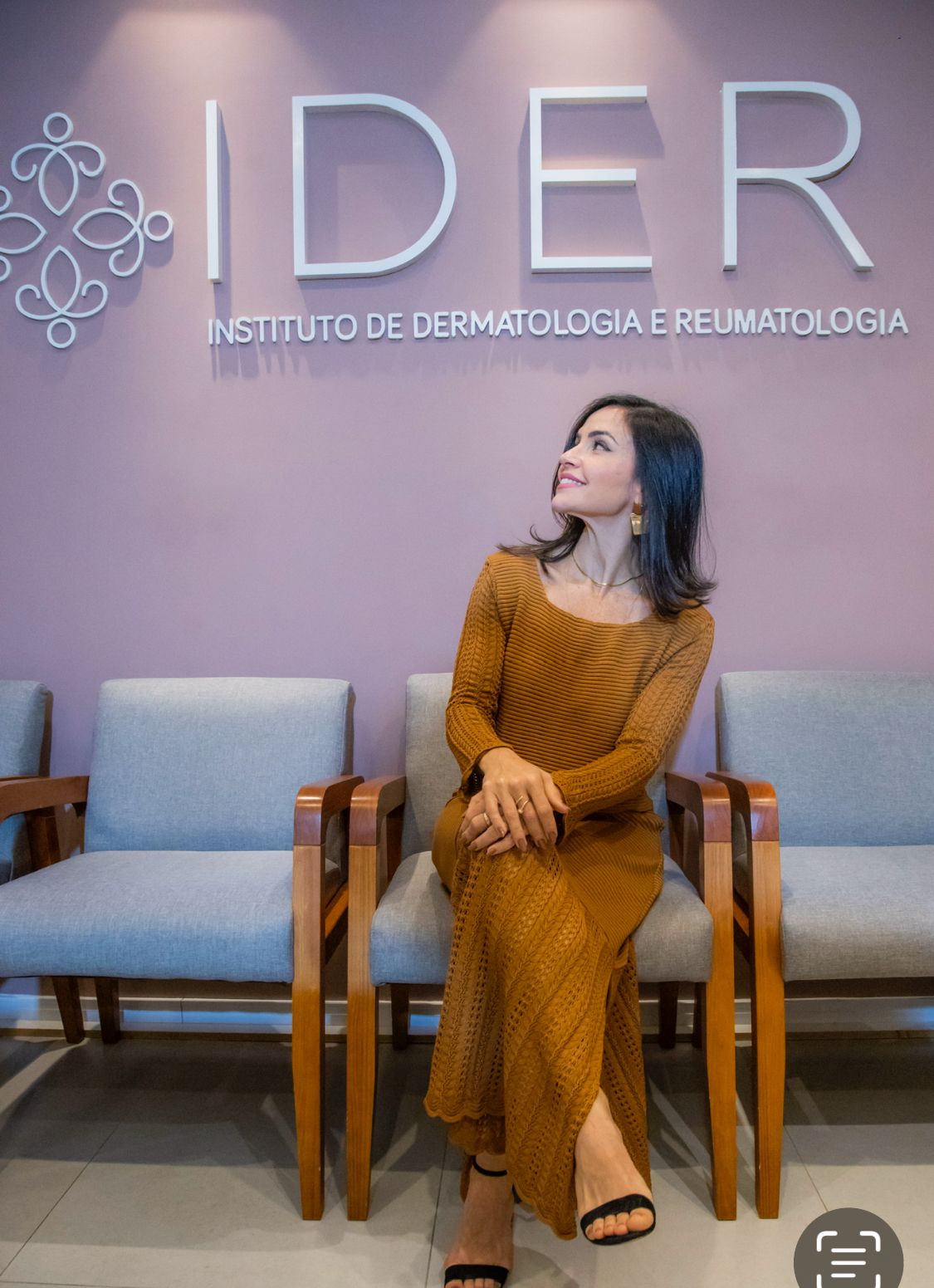 Priscilla Mello Abelha-2