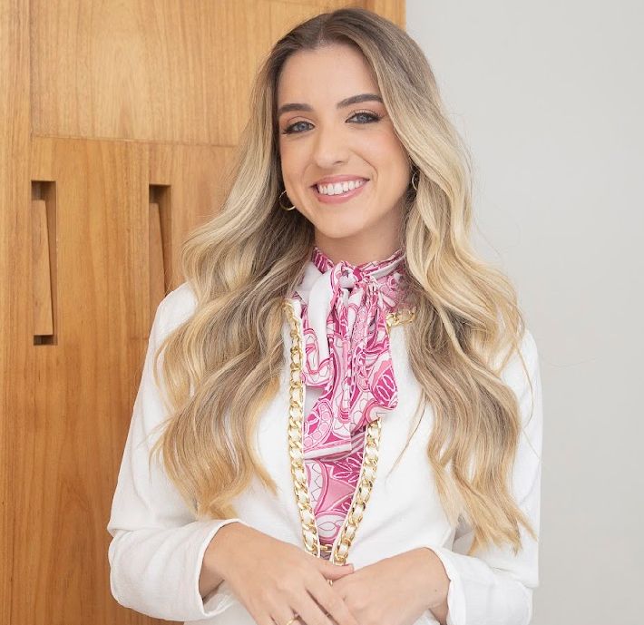 Betina Moreira Da Costa-6