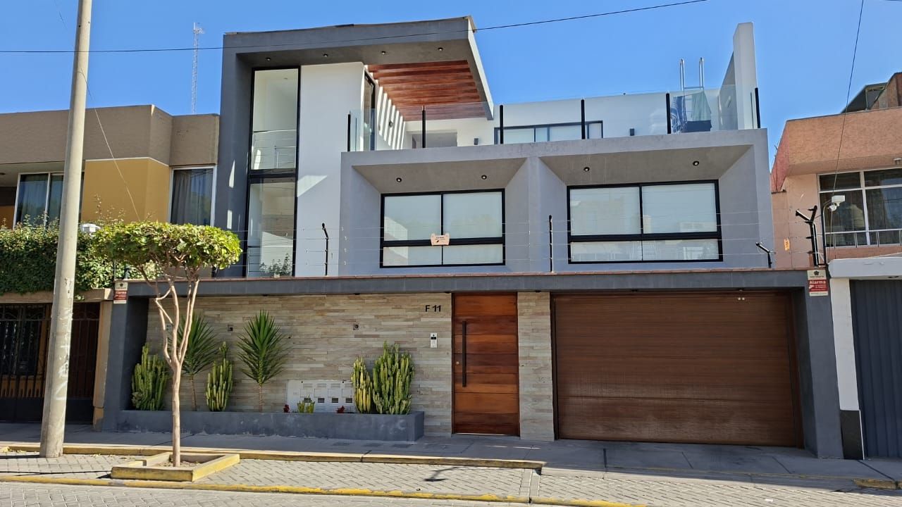 Maria Elena Rosas Meneses-0