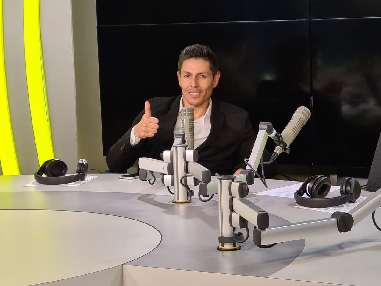 Victor Manuel Del Carpio Reymer-5