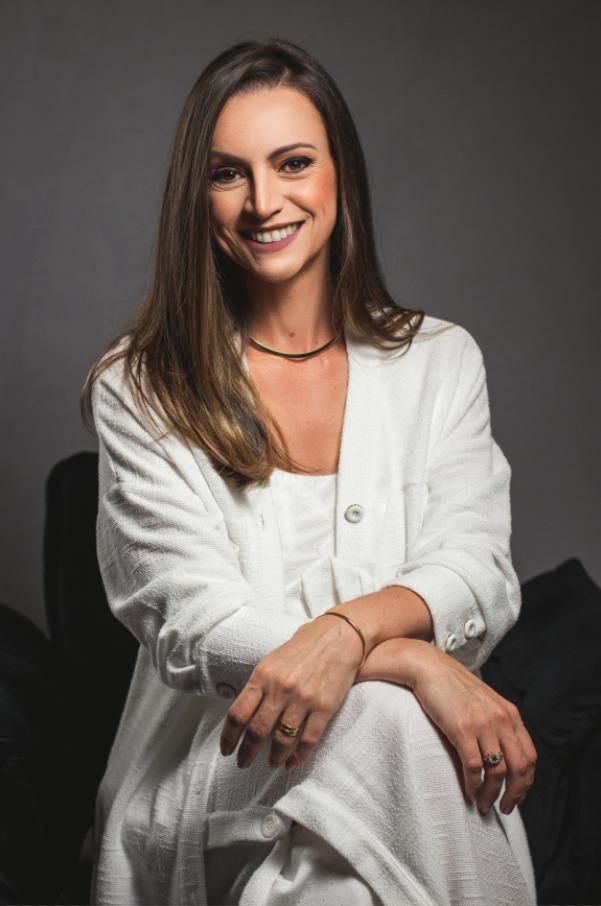 Simone Batisti Giroldi De Oliveira-1