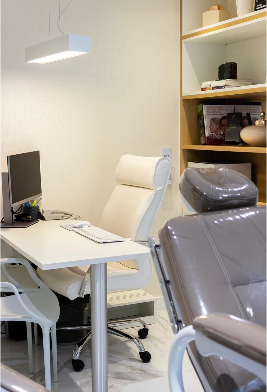 Cynthia Bomgiovanni-2