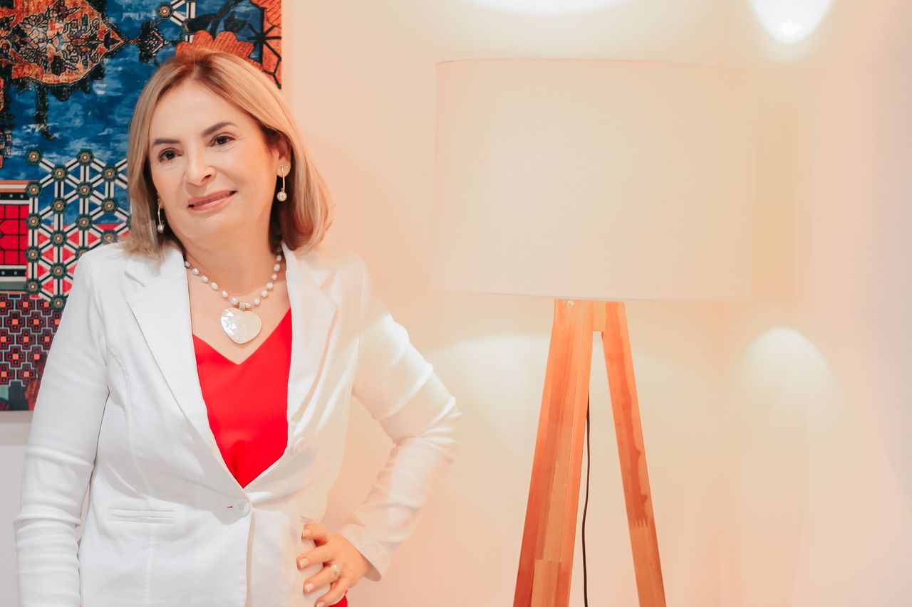 Regina Elizabeth Teixeira Barreto De Azevedo-6