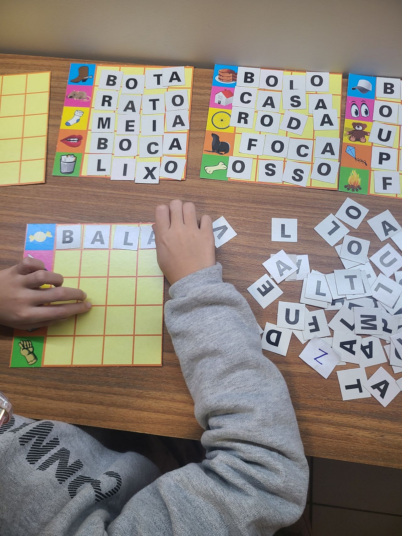 Josiane Aparecida  De Magalhães Almeida Santos-3