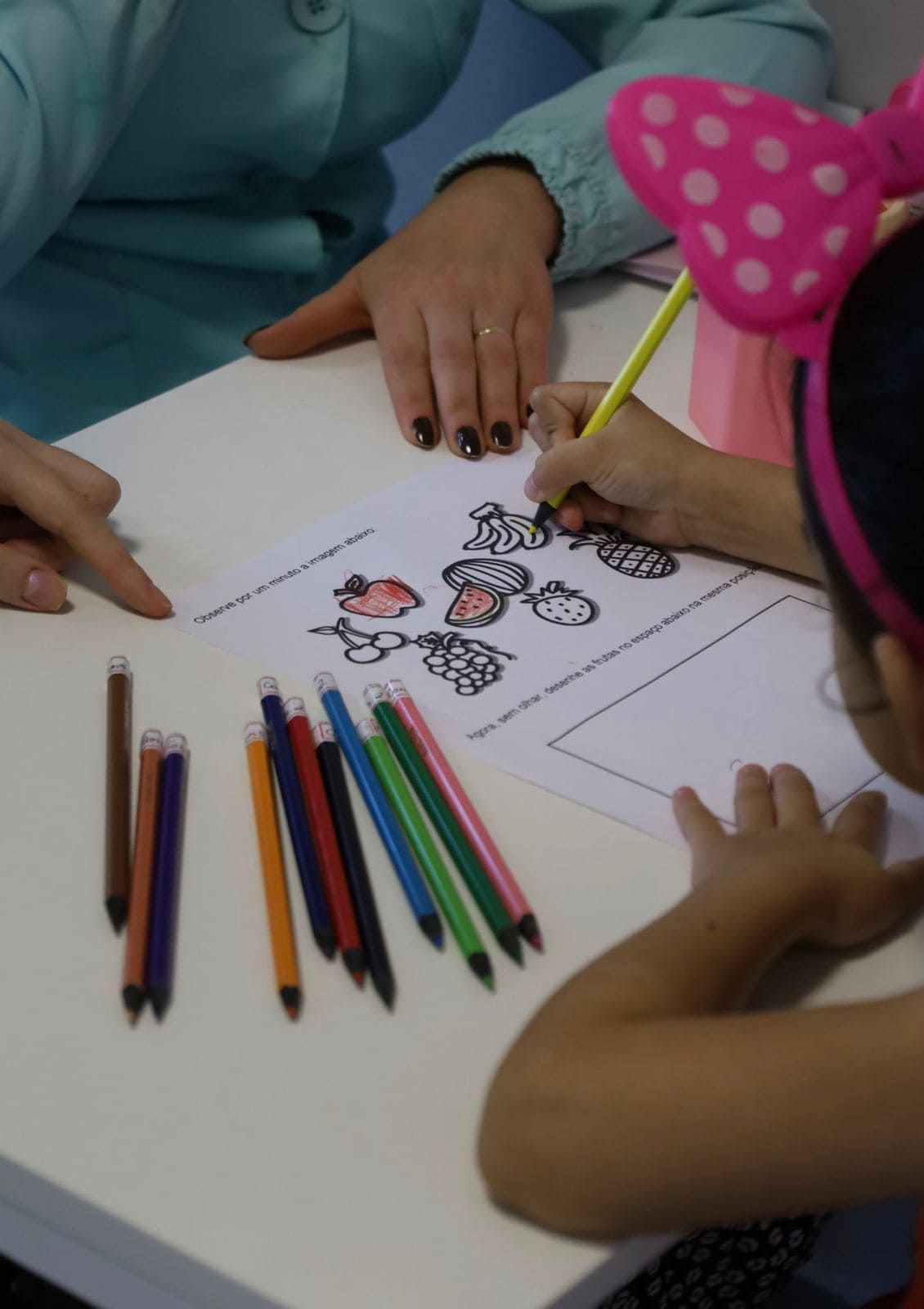 Helen Luize Hickmann .-3