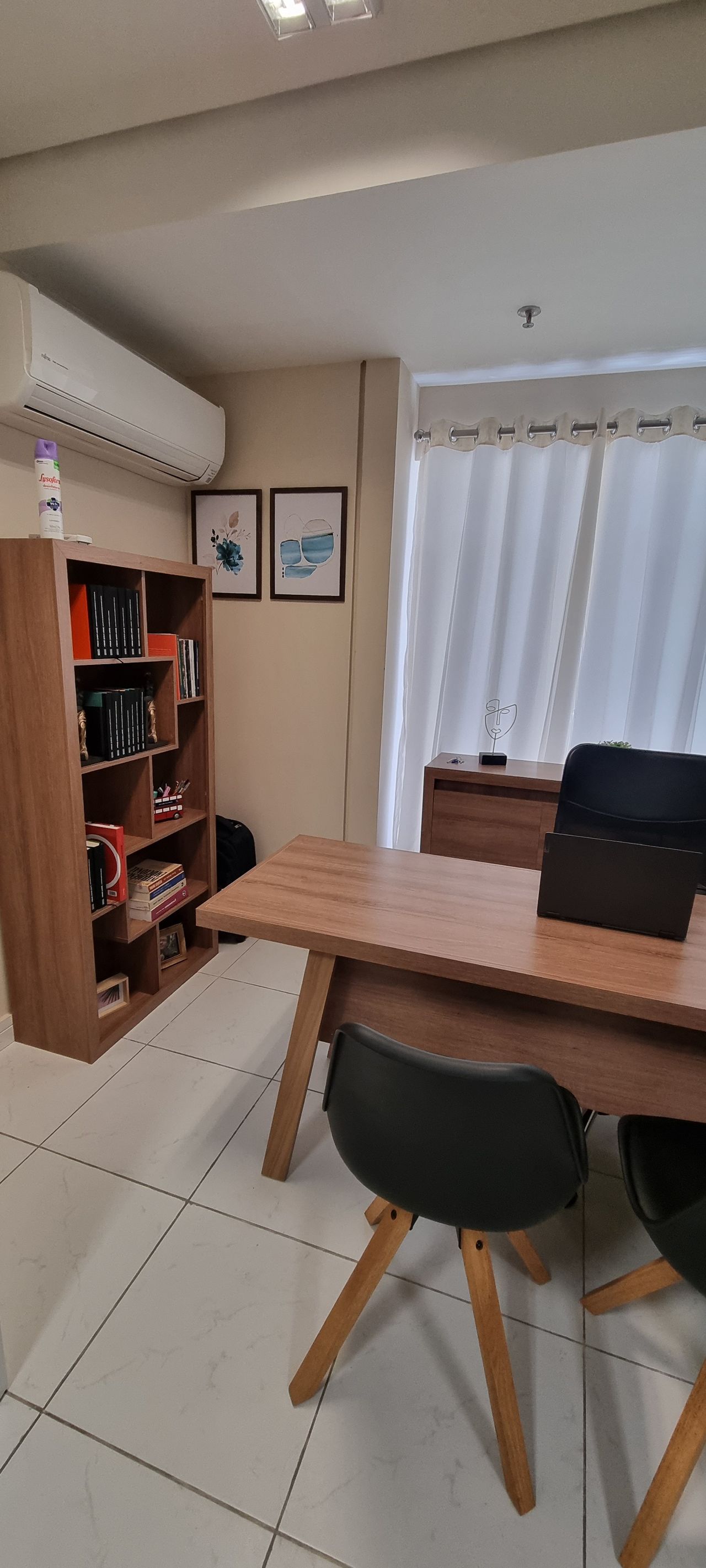 Valquiria Pichiteli Guimaraes-1