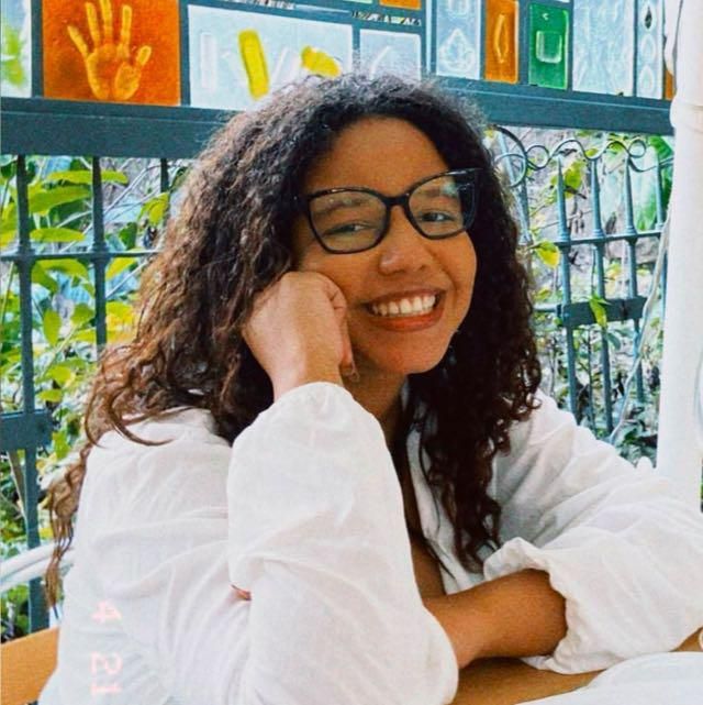Tayná Magalhães De Almeida-2