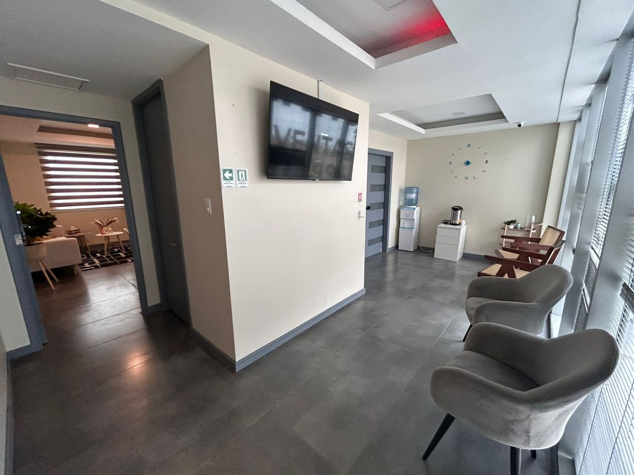 Valeria Estefania Colmann Barrera-13