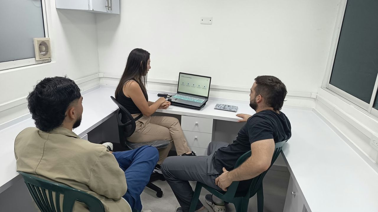 Alejandra Prada Tamayo-6