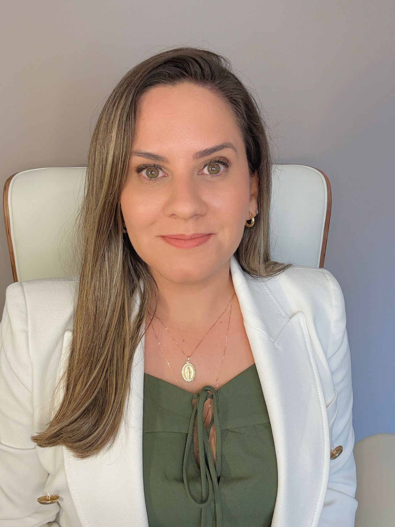 Anna Paula Maiato-1