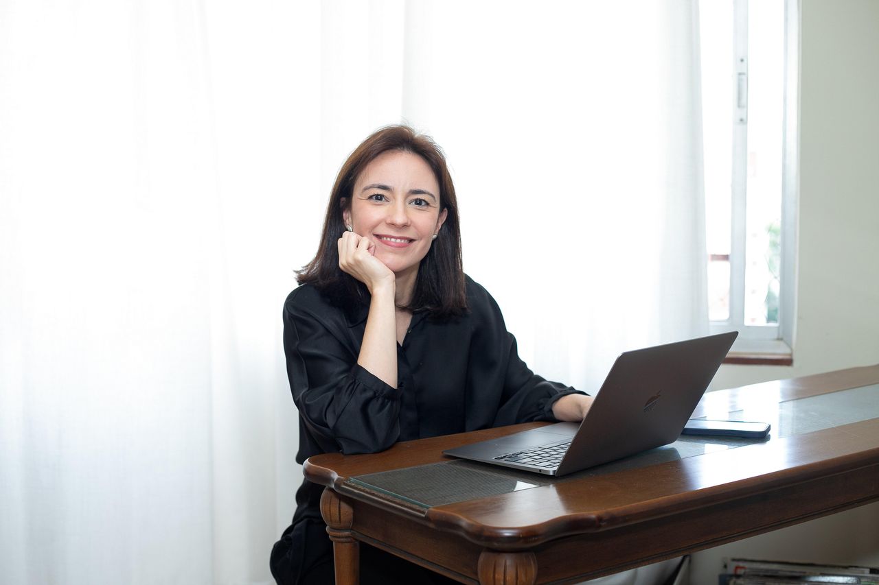 Cibele De Araújo Esteves-1