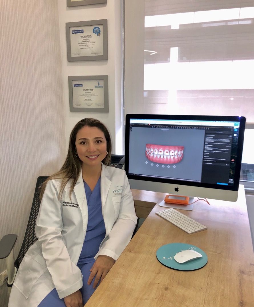 Adriana Castaño Vega-13