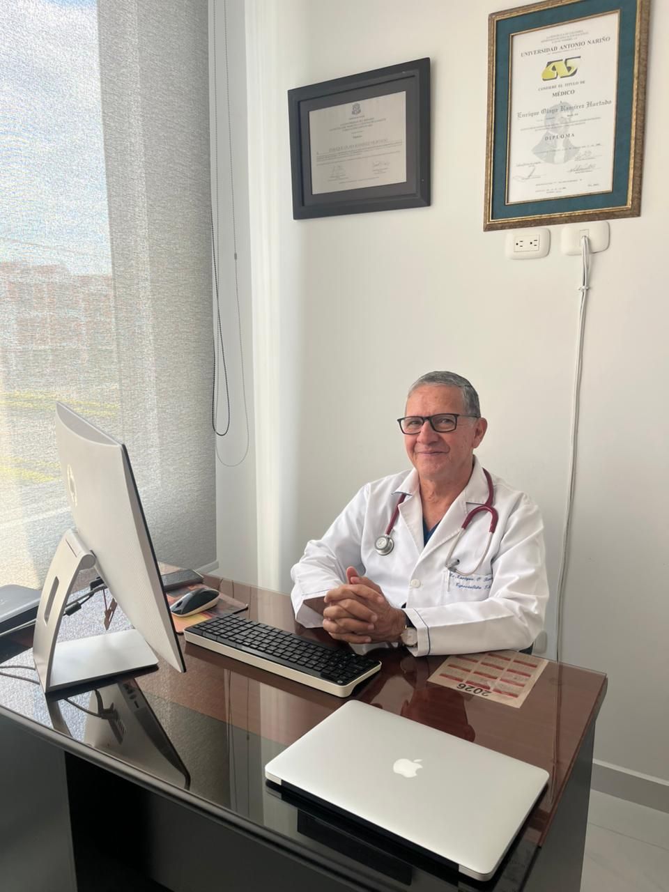 Enrique Olaya Ramirez Hurtado-4