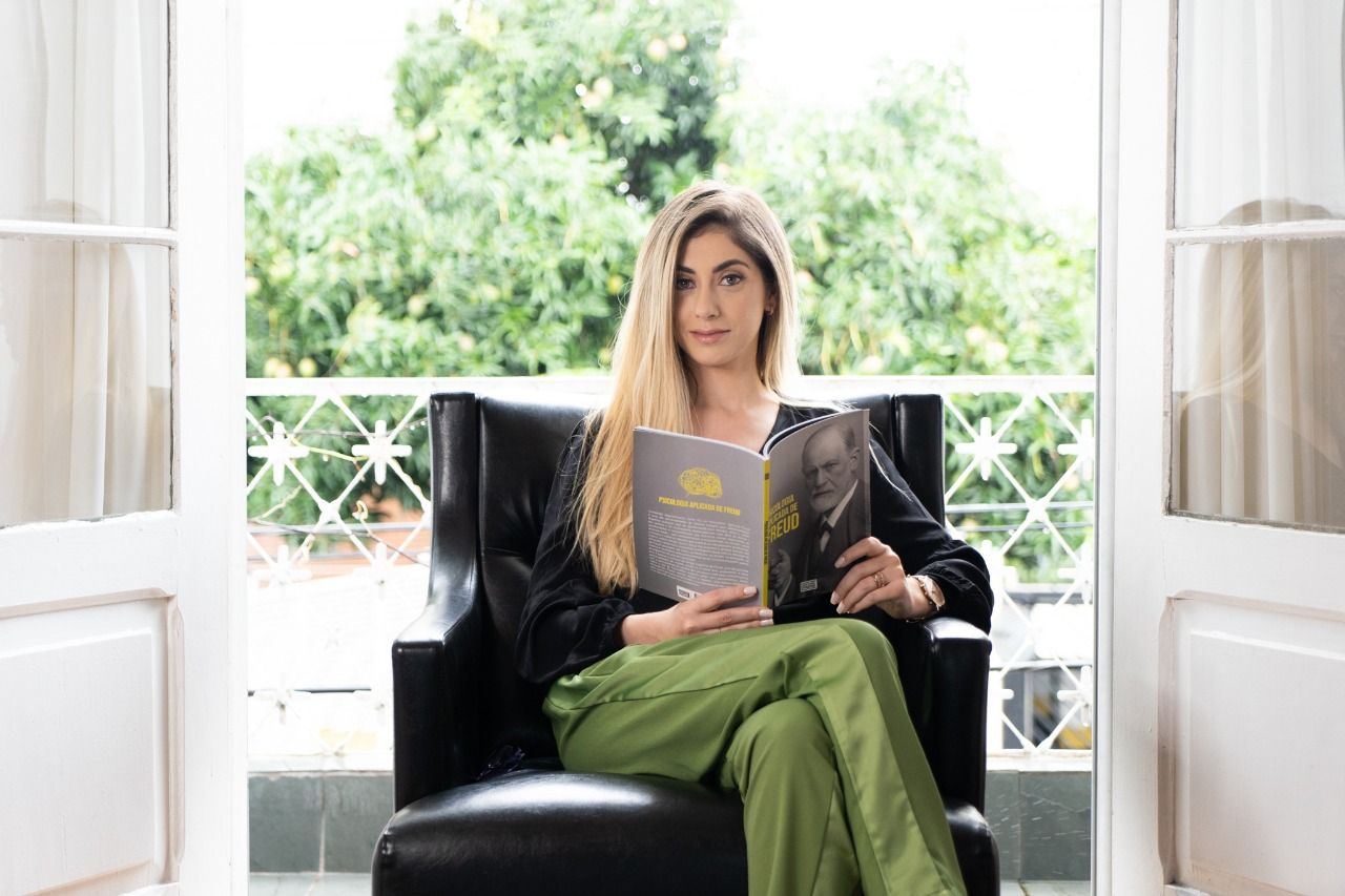 Ariana Christófaro Fernandes-7