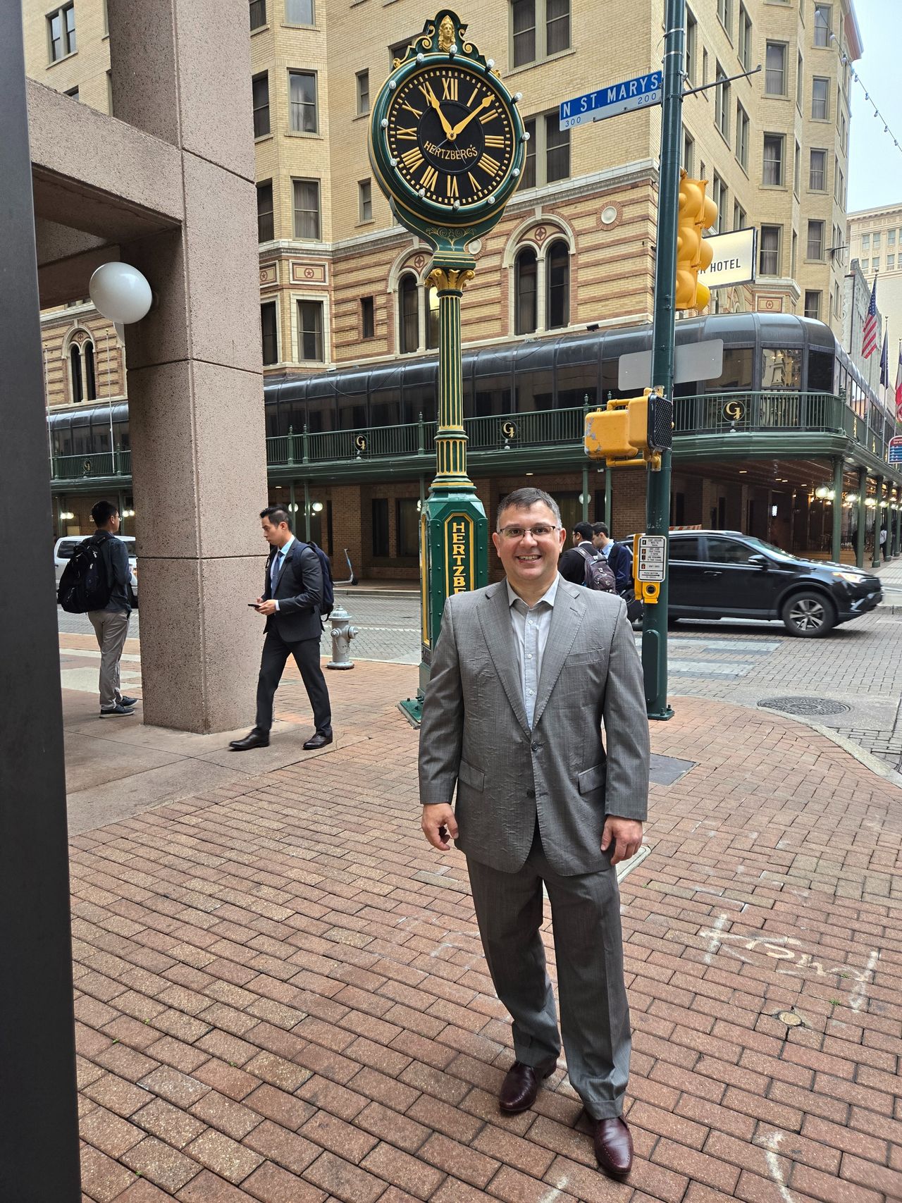 Leonardo Gastón De Oliveira-2