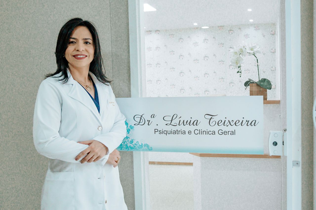 Lívia Teixeira Da Silva-0