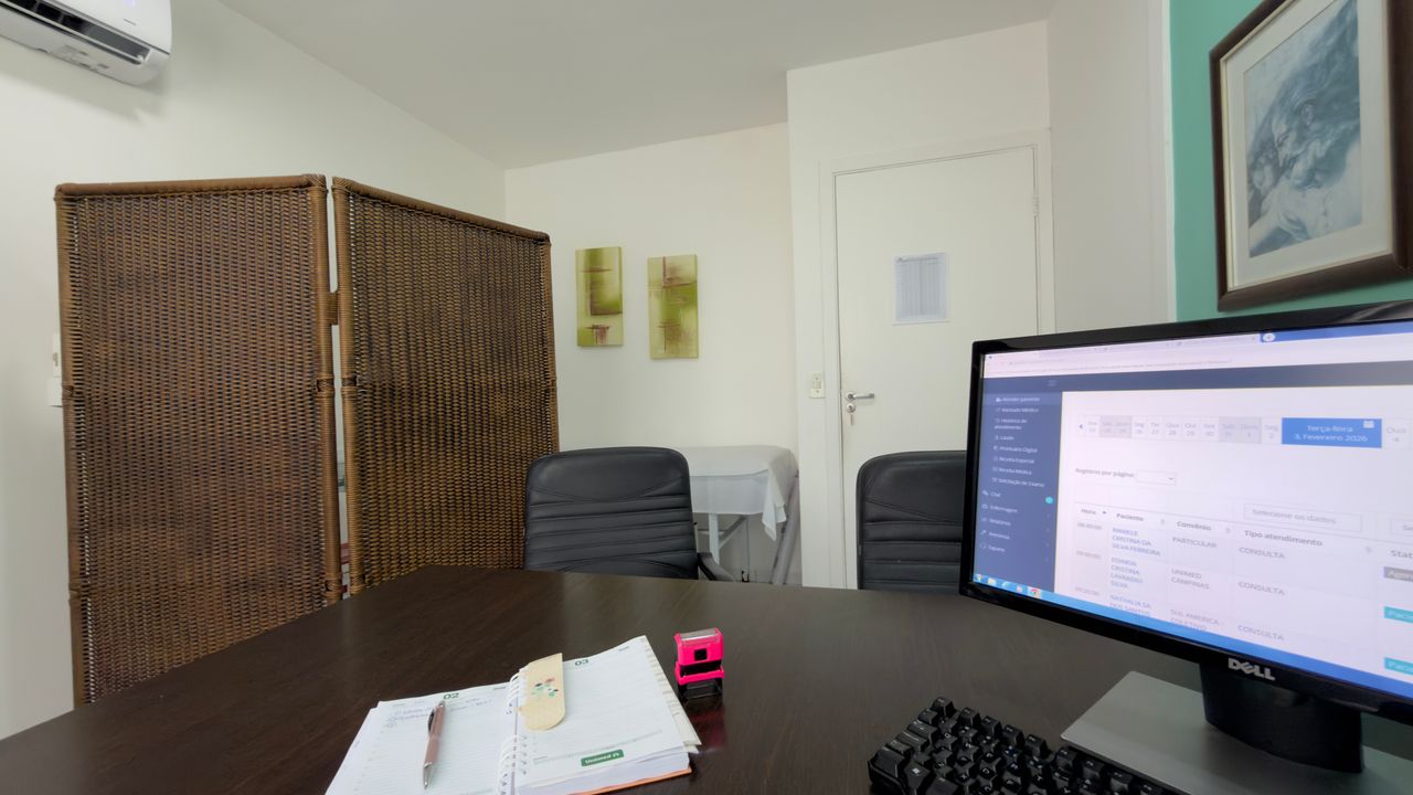 Julia Girardi Cutovoi-1