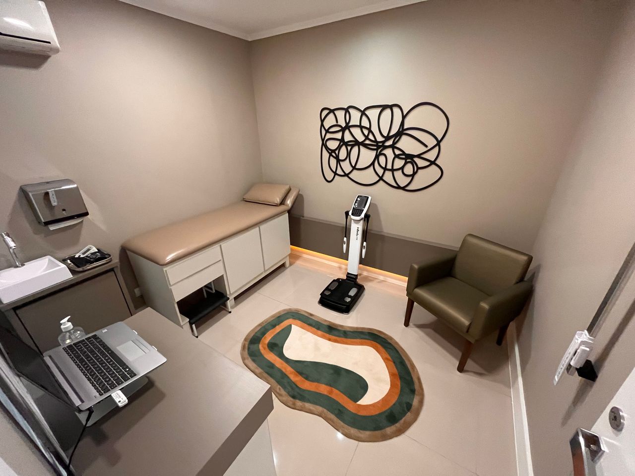 Emerson Tobias Fischer-7