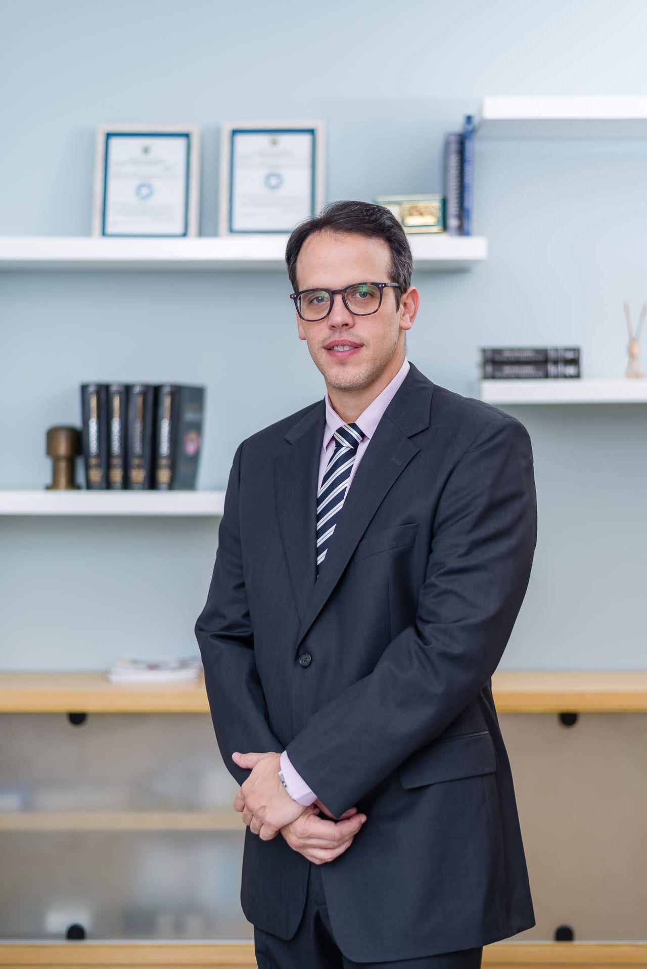 Luis A. Wadskier G.-8