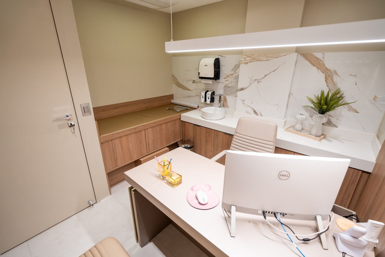 Claudia Medeiros Dos Santos Camargo-5