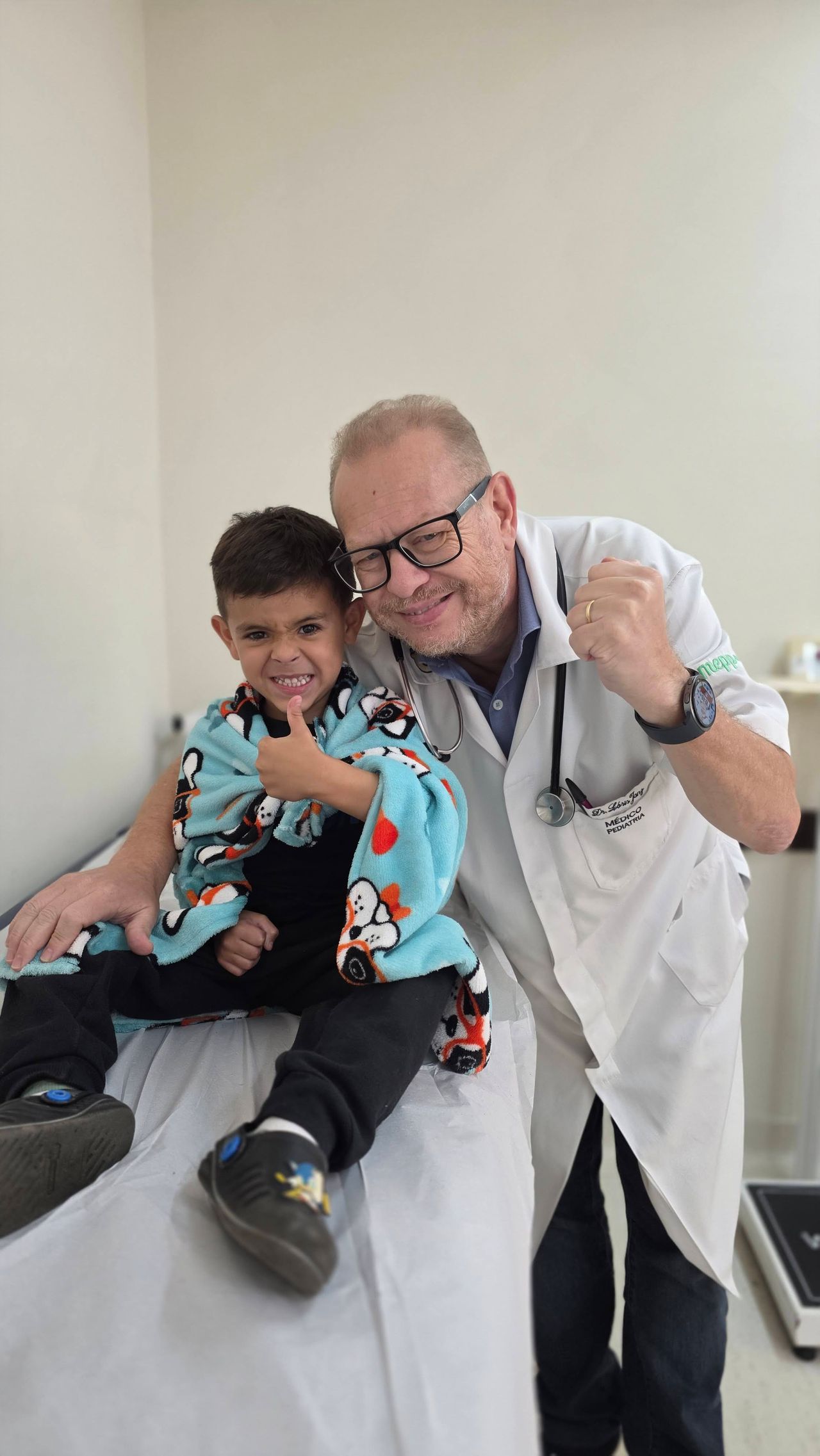 Lóris Janz Junior-0