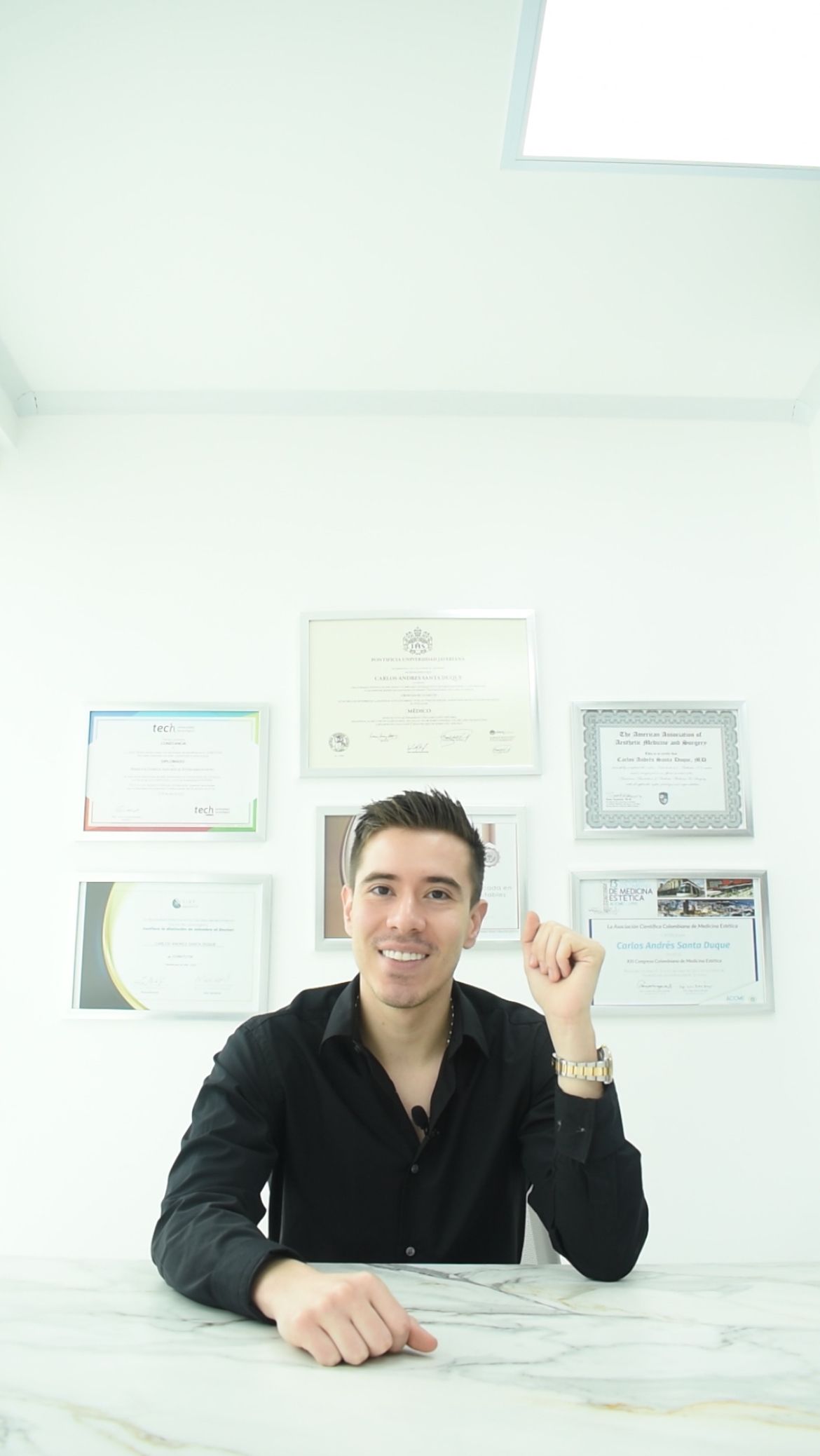 Carlos Andrés Santa-13