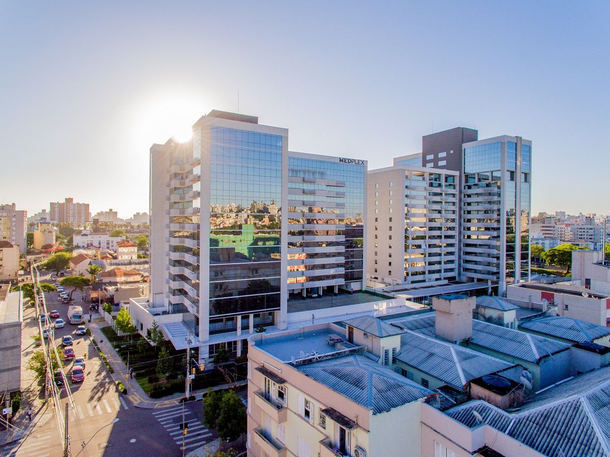 Andrea Worm Furtado-1