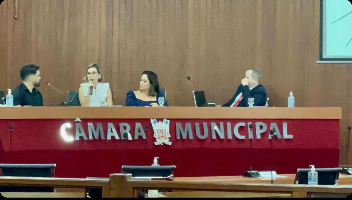 Kenia Soares Da Silveira Toledo-49