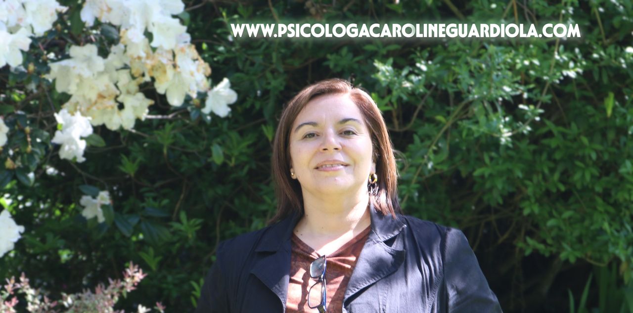 Caroline Guardiola-12