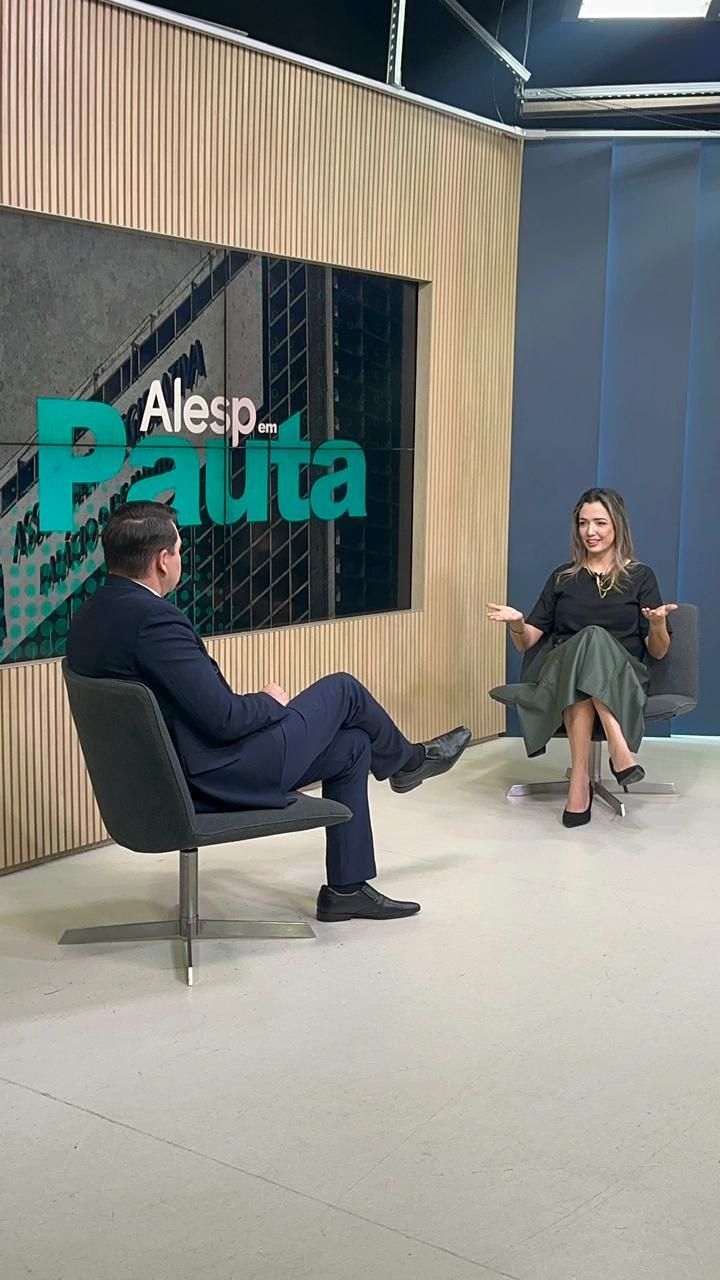 Tatiane Paula Souza-19