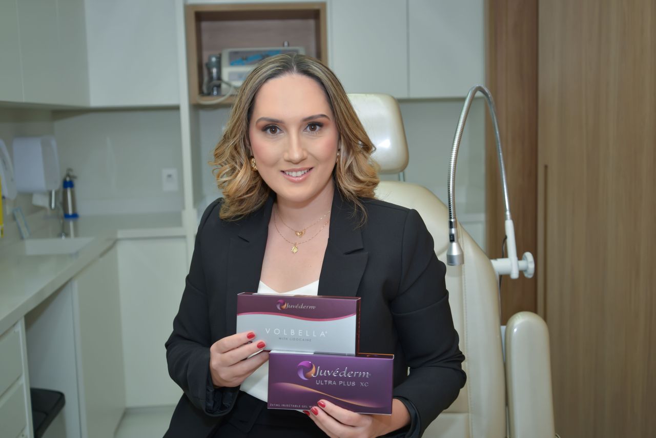 Juliana Carnevale Pina-8