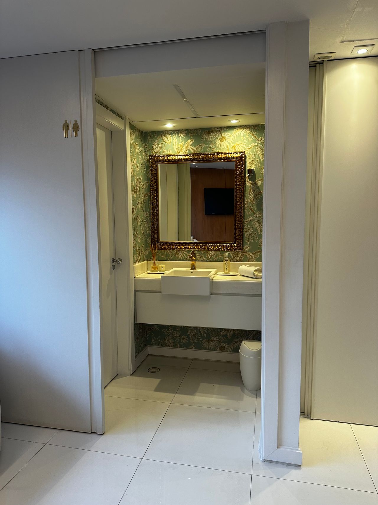 Thais Akemi Yoshimoto-6