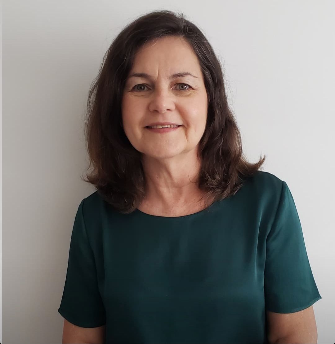 Celia Maria Carneiro Dos Santos-10