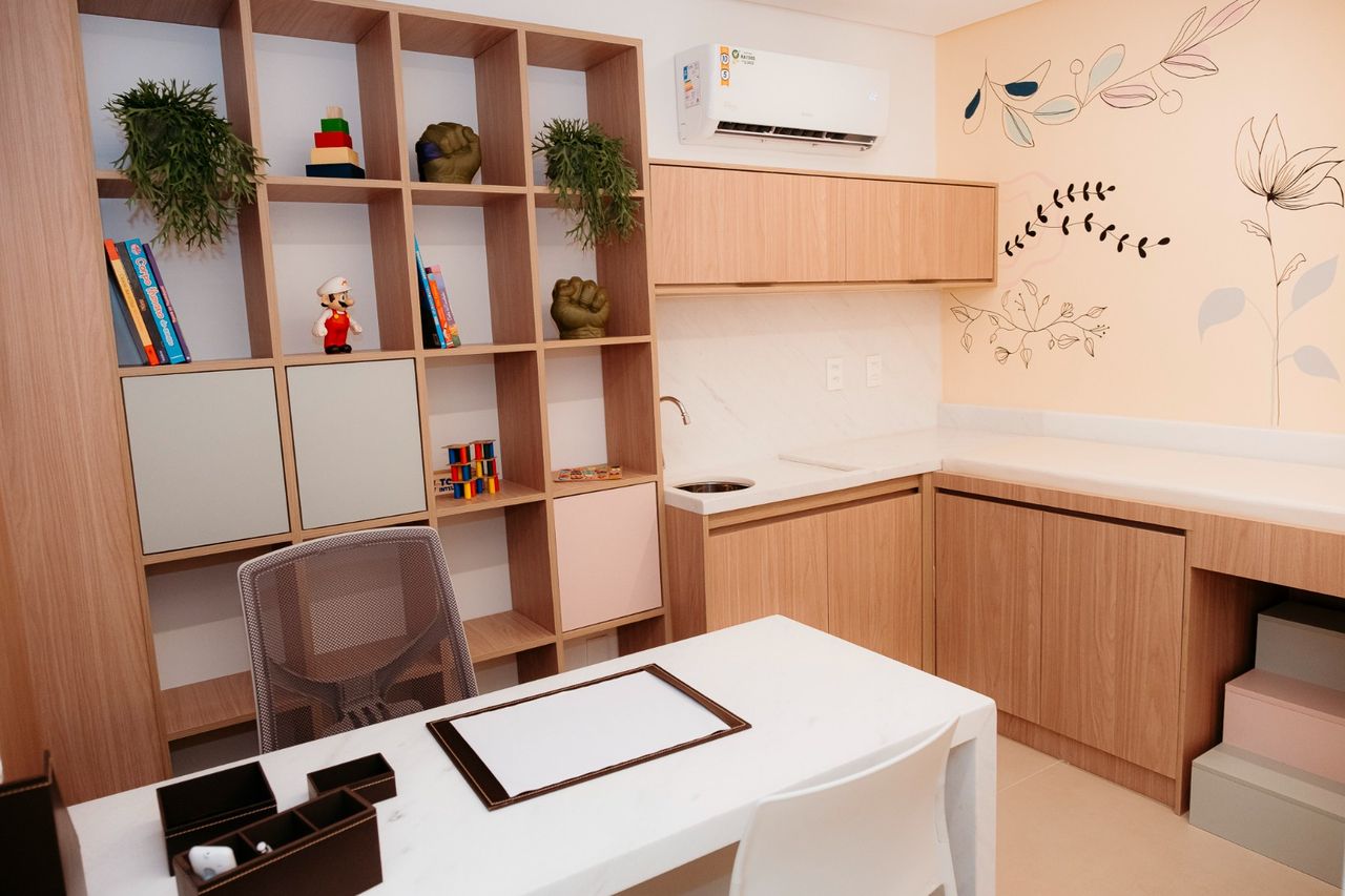 Stephanie Vaz Schoucair-3