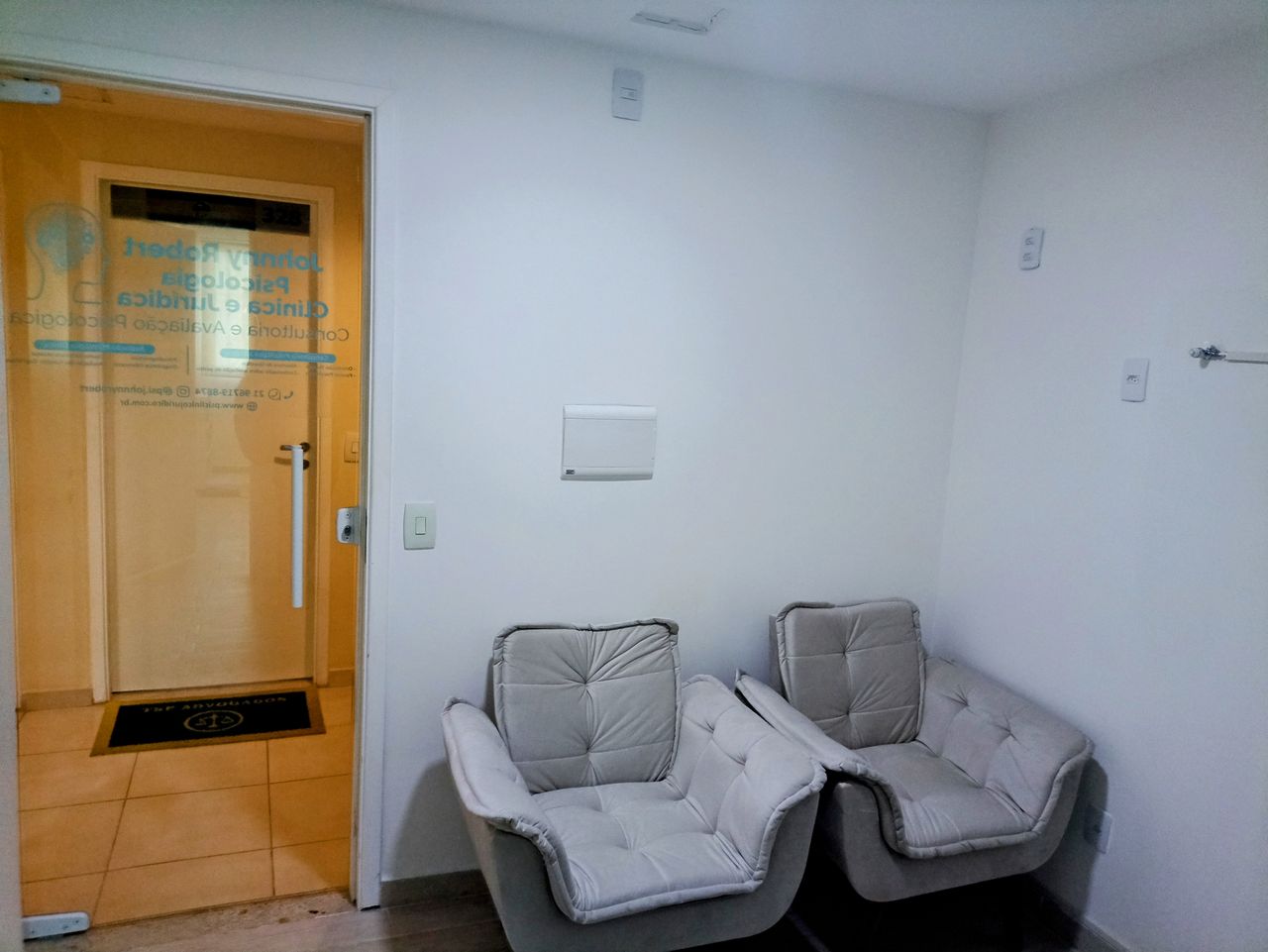 Johnny Robert De Castro Machado-2