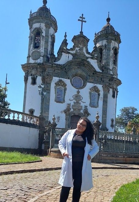 Ana Luiza Batista Gomides-1