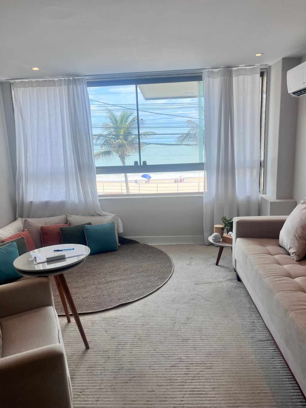 Daniele Santos  Carneiro Da Silva-1