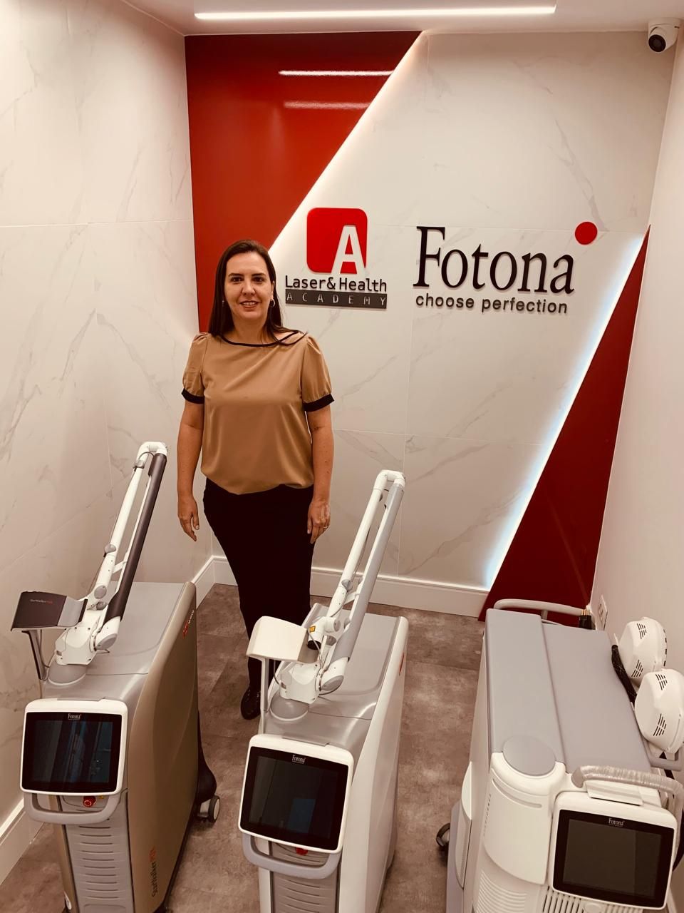 Renata De Medeiros Wanderley Gadelha-0