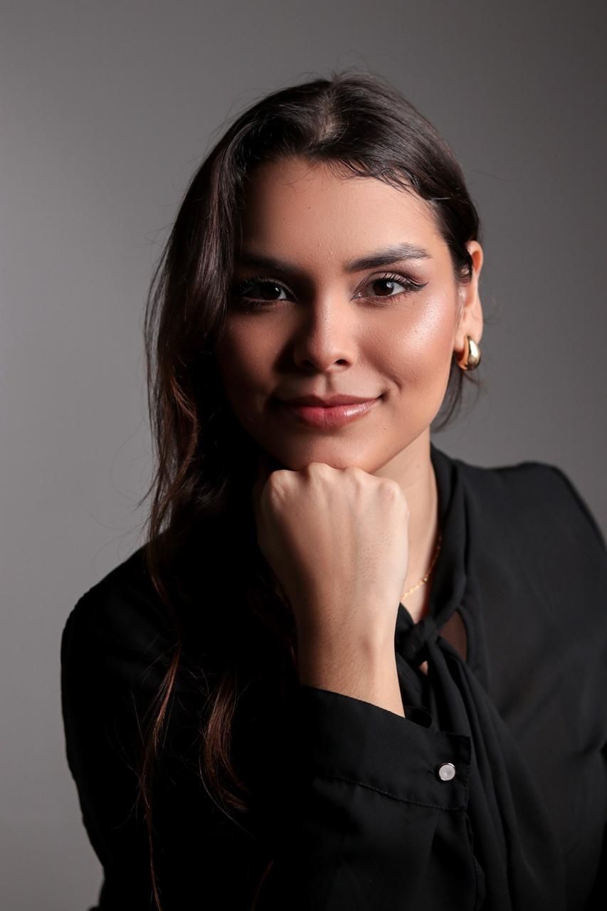 Dra Larissa Almeida Kathellino-6