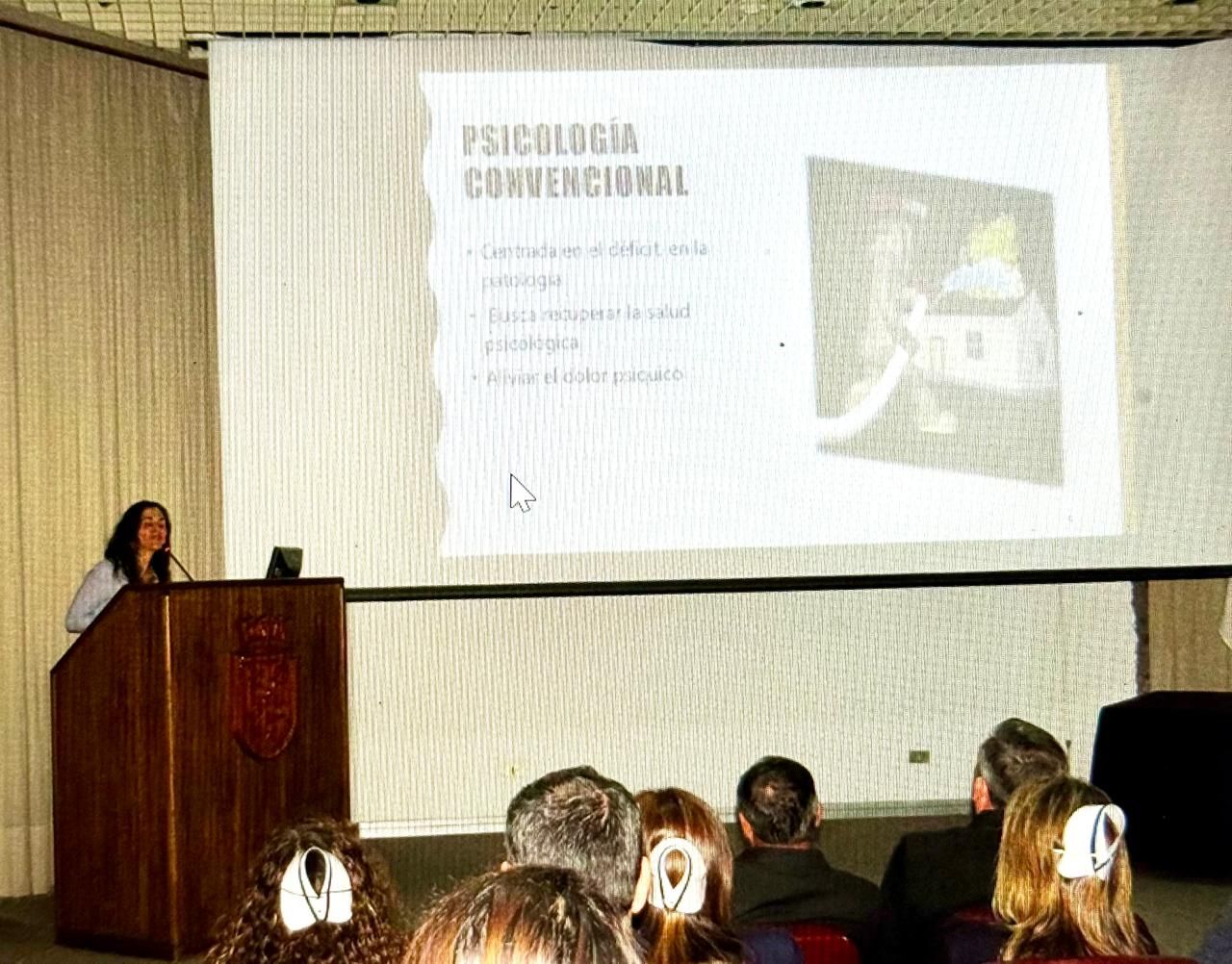 Carolina Mutschler-3